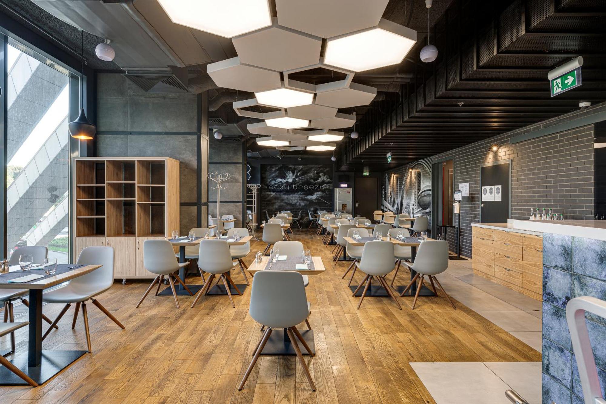 Sky Loft Hotel Kyiv By Rixwell International ภายนอก รูปภาพ