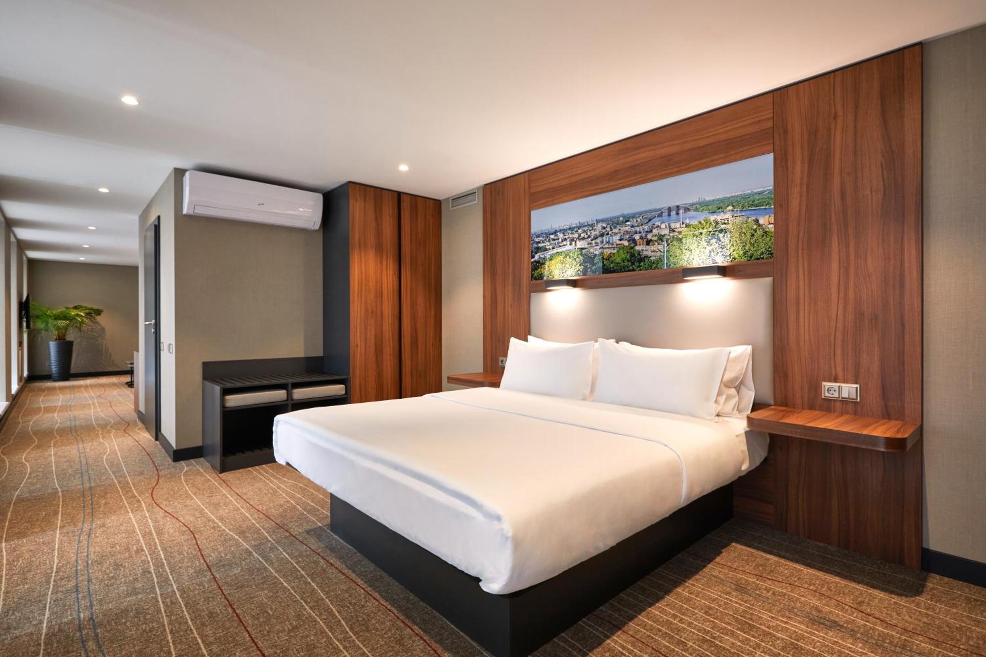 Sky Loft Hotel Kyiv By Rixwell International ห้อง รูปภาพ