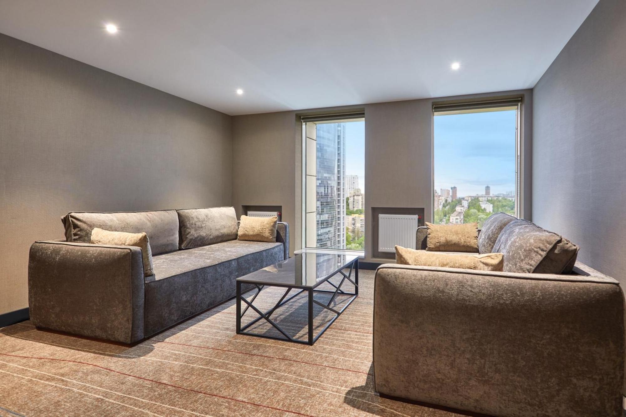 Sky Loft Hotel Kyiv By Rixwell International ภายนอก รูปภาพ