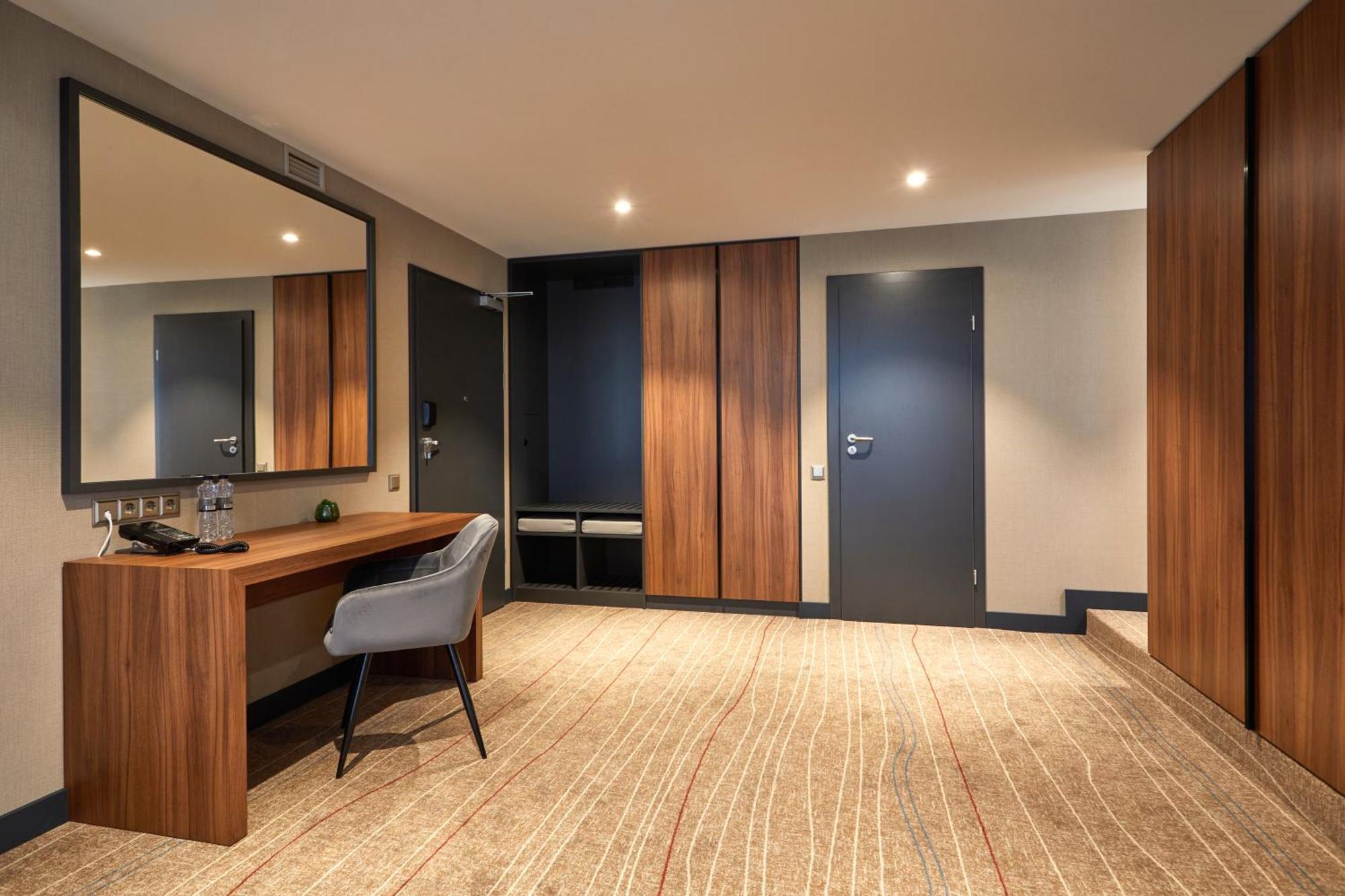 Sky Loft Hotel Kyiv By Rixwell International ห้อง รูปภาพ